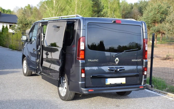 Renault Trafic cena 146200 przebieg: 64000, rok produkcji 2020 z Kielce małe 781